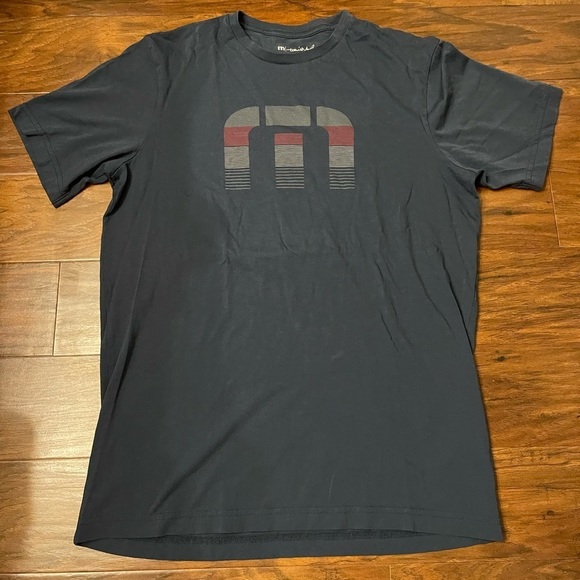 Travis Mathew Hypnautic Golf Tshirt Size M - Picture 1 of 5